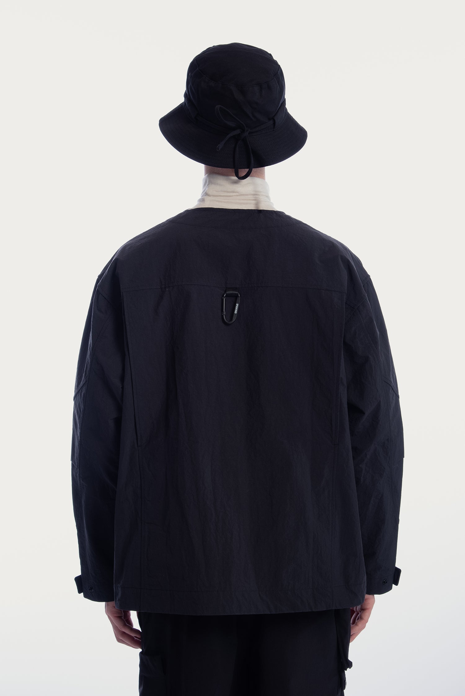 UNISEX V-NECK 3D POCKETS JACKET