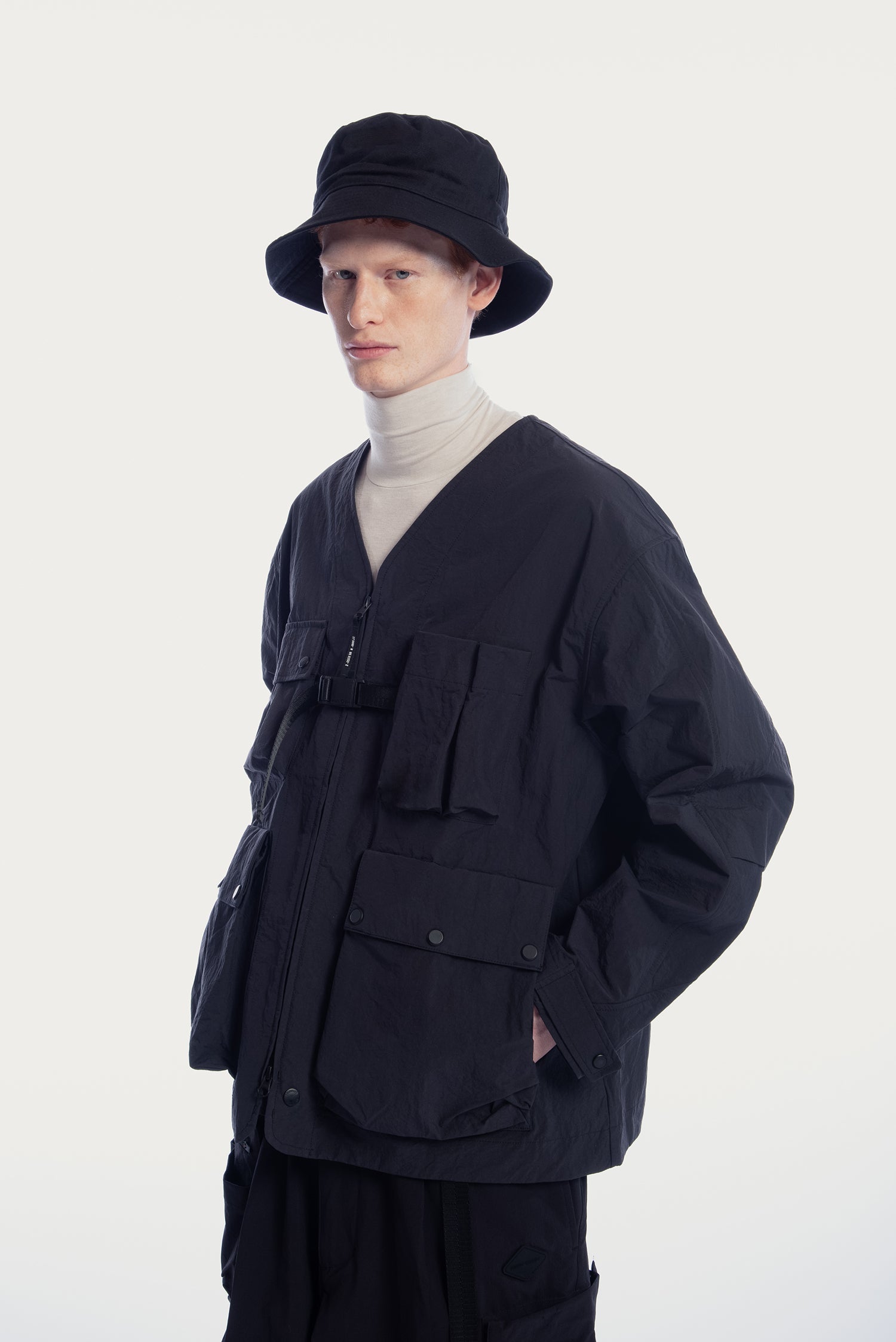 UNISEX V-NECK 3D POCKETS JACKET