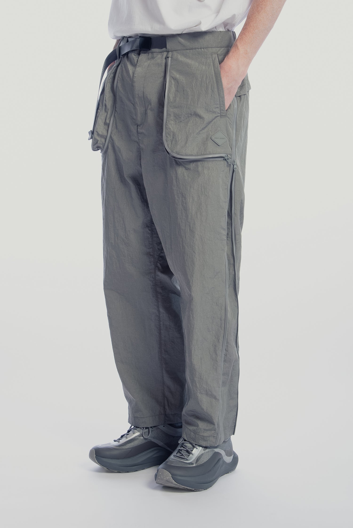 UNISEX ZIPPER POCKETS PANTS