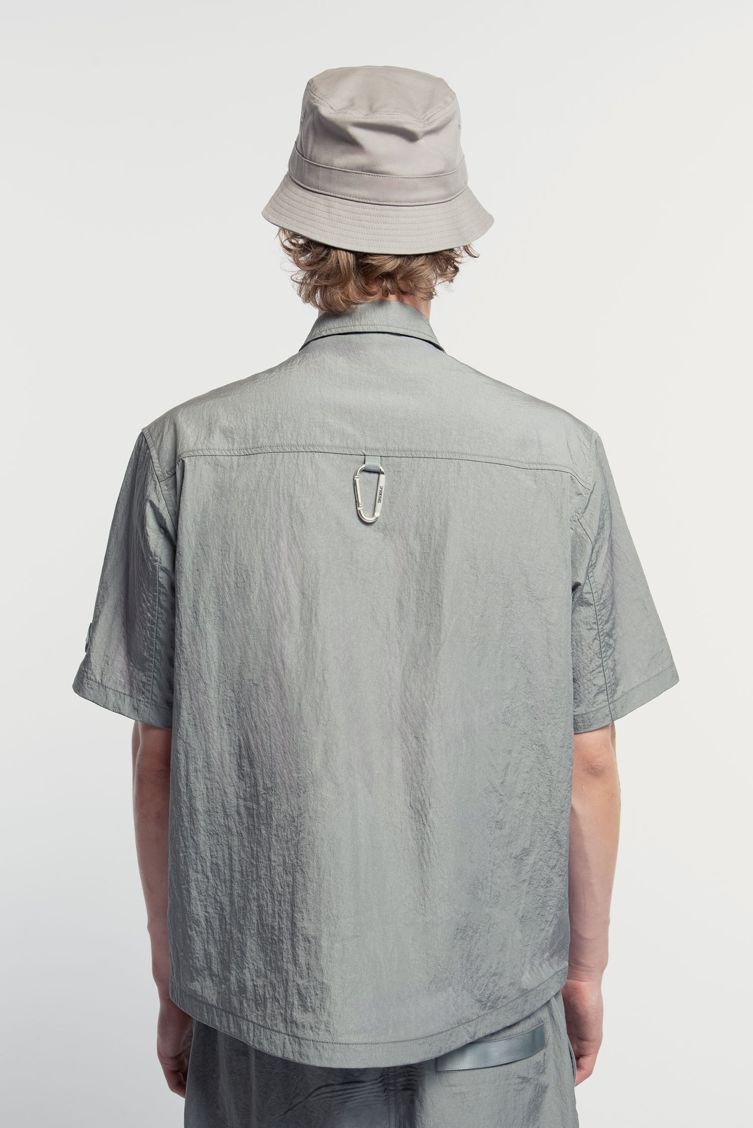 UNISEX ZIP-UP POCKET S/S SHIRT
