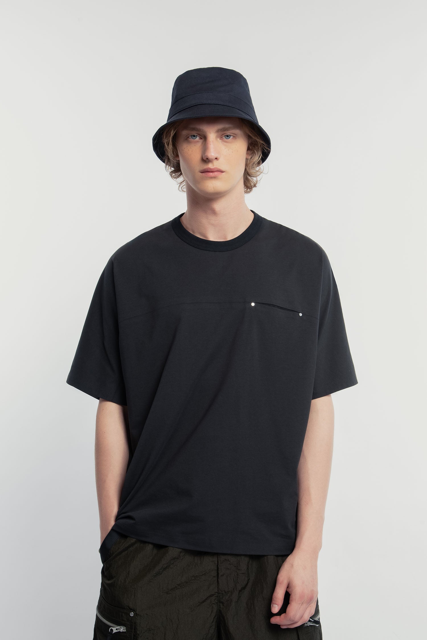 UNISEX TECHNICAL VENTILATION TEE