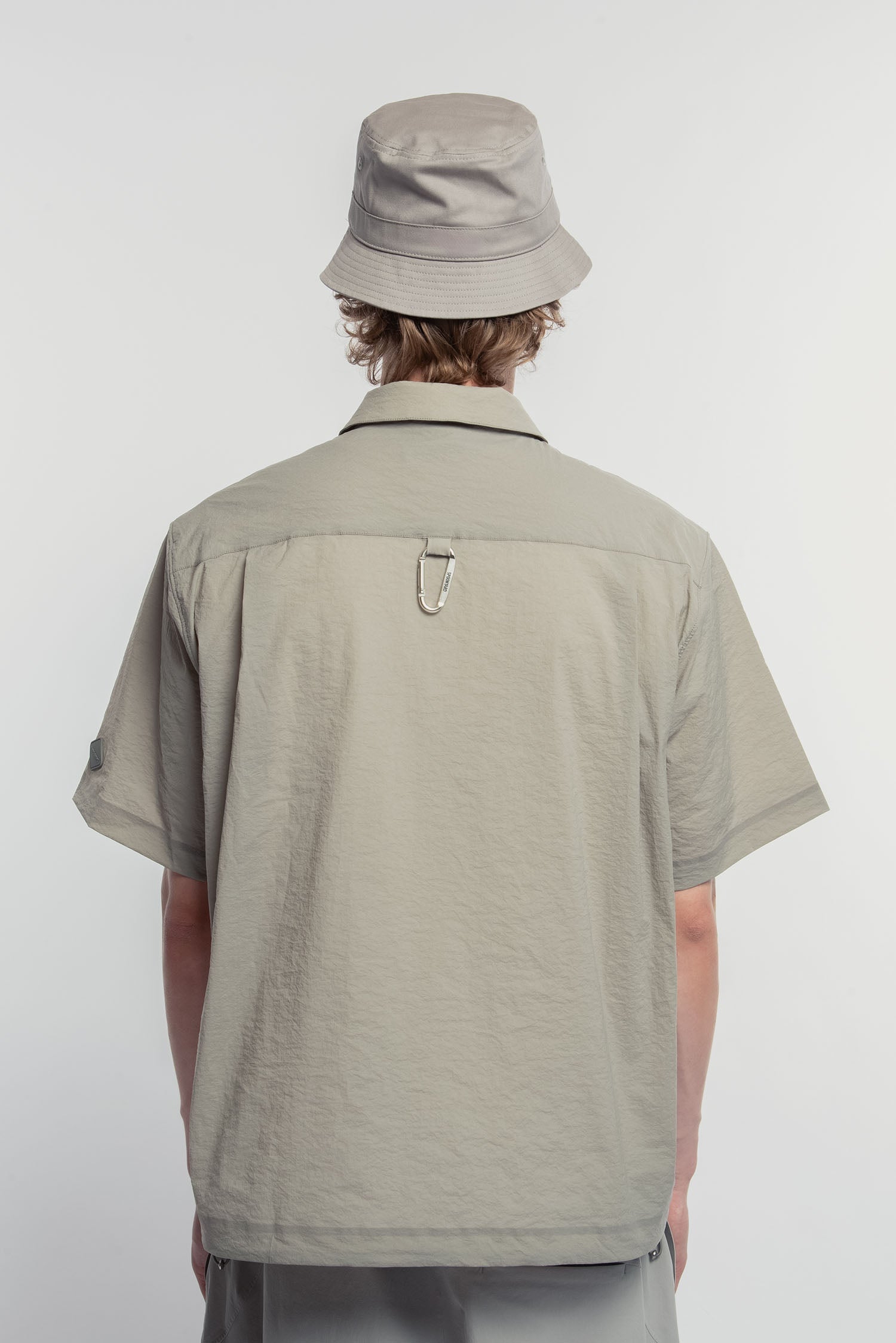 UNISEX TECHNICAL HALF ZIP POLO